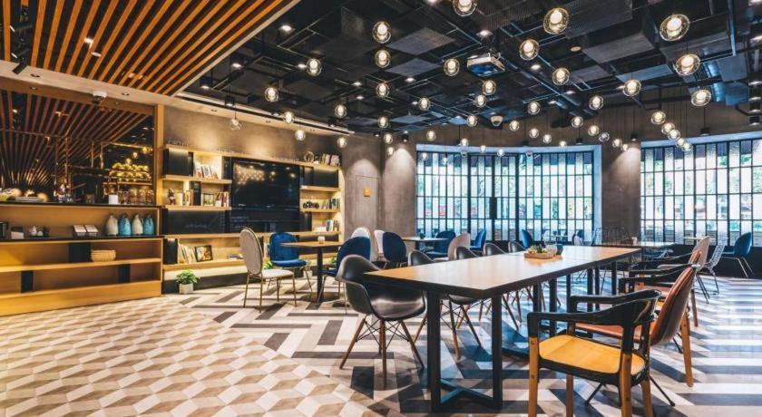 Atour X Hotel Shanghai Pudong Airport Chuansha Exterior photo
